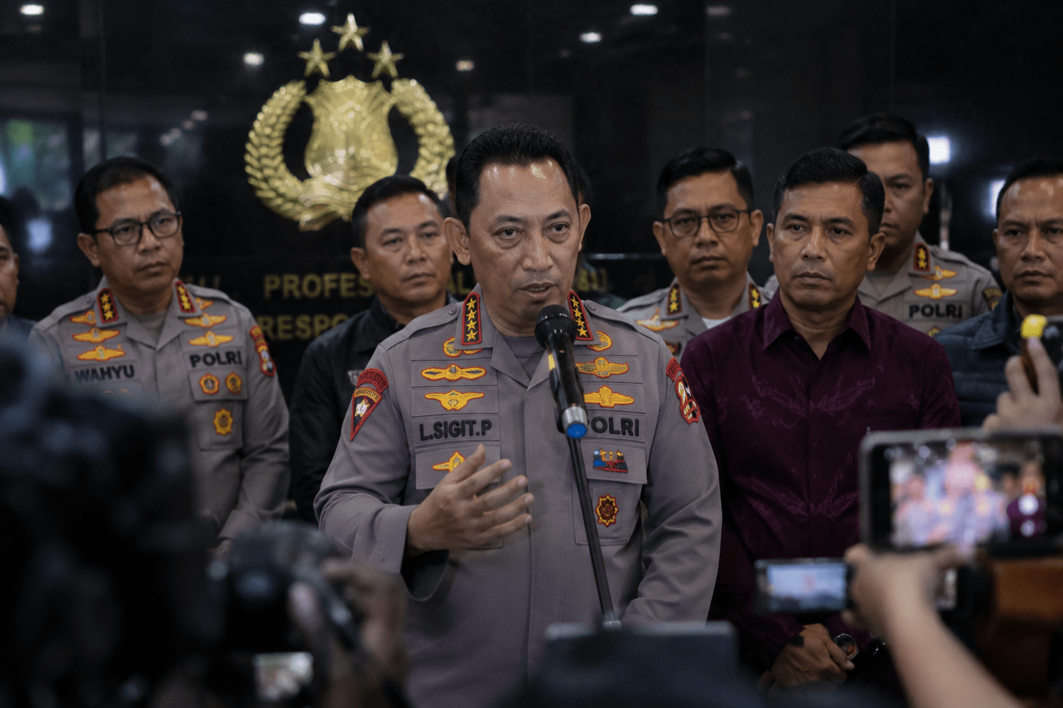 Kapolri Buka Suara soal Penahanan Roy Suryo dan Dokter Tifa dalam Kasus Ijazah Jokowi